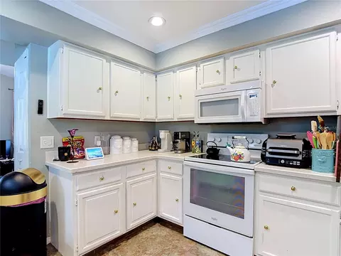 Kitchen - 4119 Castle Ave, Spring Hill, FL 34609 photo 3 of 7