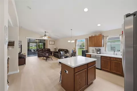 Kitchen - 1201 Dustan Pl, Trinity, FL 34655 photo 4 of 6