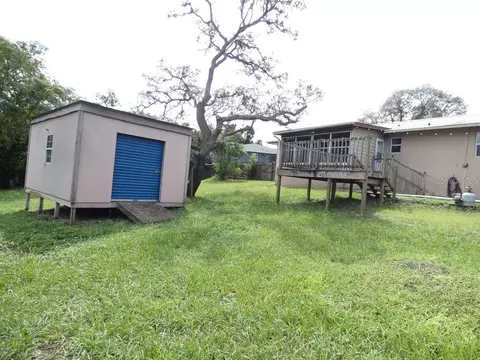 Exterior - 7211 Tarrytown Dr, Spring Hill, FL 34606 photo 5 of 10