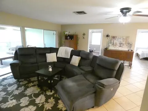 Living - 7211 Tarrytown Dr, Spring Hill, FL 34606 photo 1 of 2