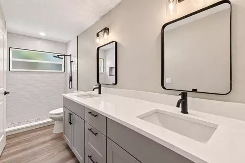 Bath - Undisclosed, Spring Hill, FL 34609 photo 1 of 3