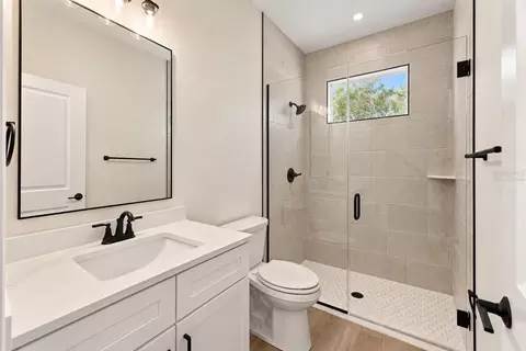 Bath - 12014 Sapphire Dr, Spring Hill, FL 34609 photo 4 of 7