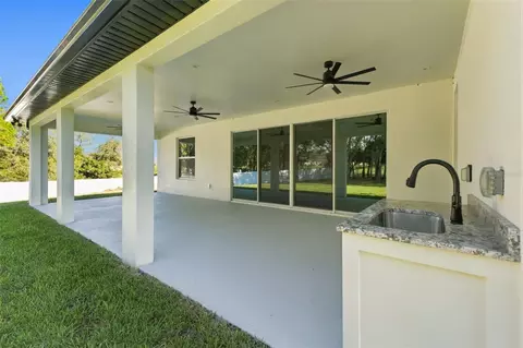 Exterior - 12014 Sapphire Dr, Spring Hill, FL 34609 photo 4 of 11