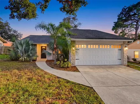 1112 E Lemon St, Tarpon Springs, FL 34689