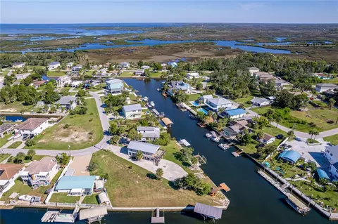 View/Area - 5046 Cedarbrook Ln, Hernando Beach, FL 34607 photo 14 of 22