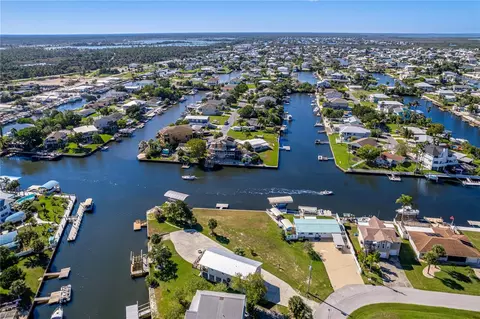 View/Area - 5046 Cedarbrook Ln, Hernando Beach, FL 34607 photo 16 of 22