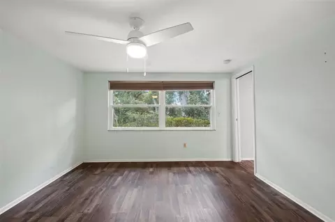 Bedroom - 8024 Beaver Creek Loop, Hudson, FL 34667 photo 3 of 5