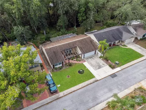 View/Area - 8024 Beaver Creek Loop, Hudson, FL 34667 photo 7 of 9