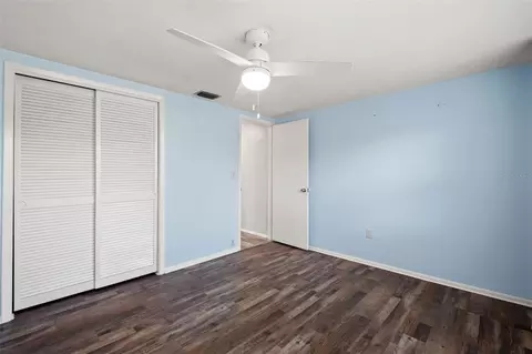 Bedroom - 8024 Beaver Creek Loop, Hudson, FL 34667 photo 5 of 5