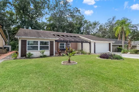 Exterior - 8024 Beaver Creek Loop, Hudson, FL 34667 photo 2 of 15