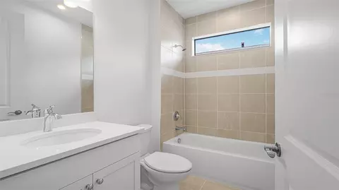 Bath - 14375 Hammock Oak St, Parrish, FL 34219 photo 5 of 5