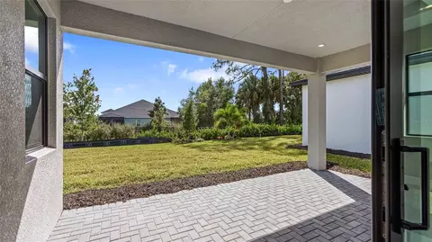 Exterior - 14363 Hammock Oak St, Parrish, FL 34219 photo 2 of 15