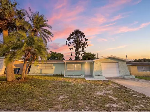 4208 Canterberry Dr, Holiday, FL 34691