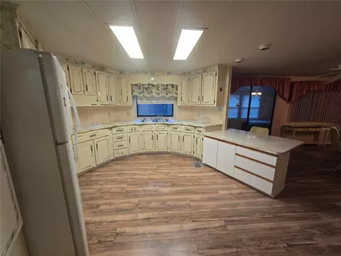 Kitchen - 16802 Harley St, Hudson, FL 34667 photo 6 of 6