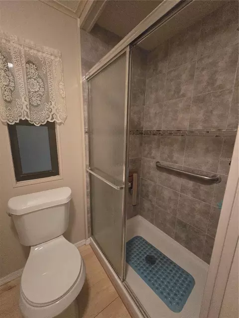 Bath - 16802 Harley St, Hudson, FL 34667 photo 1 of 5