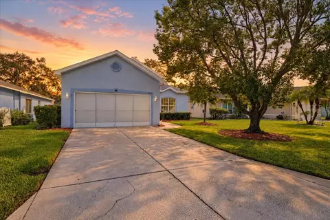 12128 Loblolly Pine Dr, New Port Richey, FL 34654