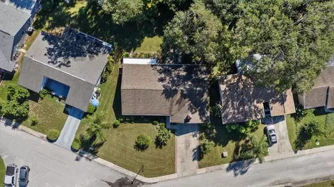View/Area - 8710 Arrowhead Dr, Hudson, FL 34667 photo 2 of 6