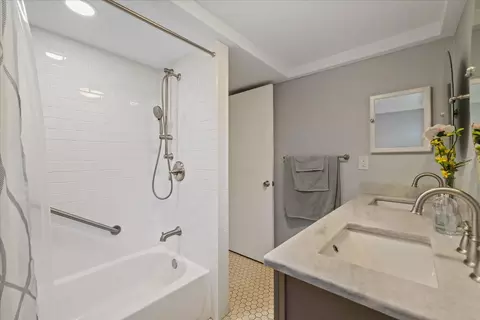 Bath - 8710 Arrowhead Dr, Hudson, FL 34667 photo 7 of 7