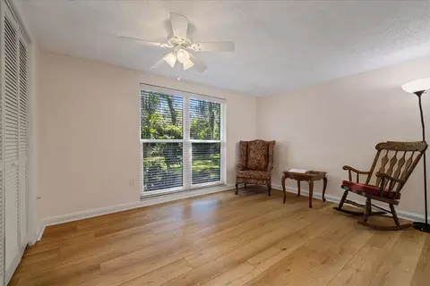 Bedroom - 8710 Arrowhead Dr, Hudson, FL 34667 photo 4 of 4