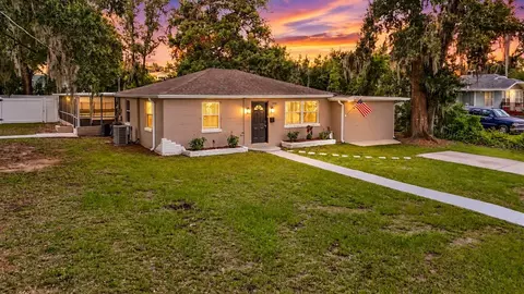 14402 13th St, Dade City, FL 33523