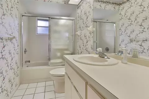 Bath - 5517 Piedmont Dr, Spring Hill, FL 34606 photo 3 of 3