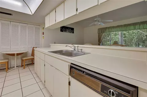Kitchen - 5517 Piedmont Dr, Spring Hill, FL 34606 photo 1 of 5