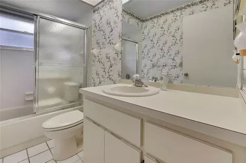 Bath - 5517 Piedmont Dr, Spring Hill, FL 34606 photo 2 of 3