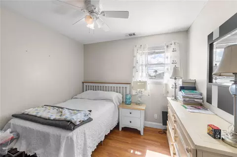 Bedroom - 3337 Mangrove Dr, Hernando Beach, FL 34607 photo 3 of 6
