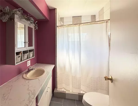 Bath - 9634 Ed St, Hudson, FL 34669 photo 3 of 4