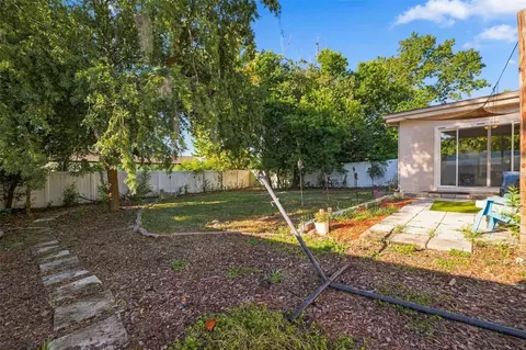 Exterior - 10048 Amidon St, Spring Hill, FL 34608 photo 4 of 9