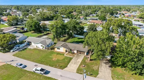 View/Area - 10465 Mayflower Rd, Spring Hill, FL 34608 photo 6 of 8
