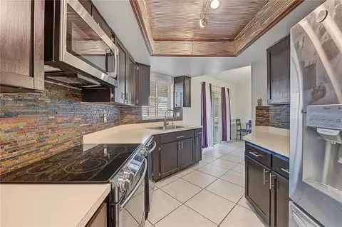 Kitchen - 10465 Mayflower Rd, Spring Hill, FL 34608 photo 5 of 5
