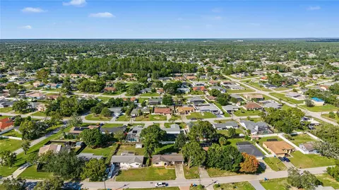 View/Area - 10465 Mayflower Rd, Spring Hill, FL 34608 photo 5 of 8
