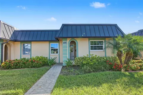 4364 Summersun Dr, New Port Richey, FL 34652
