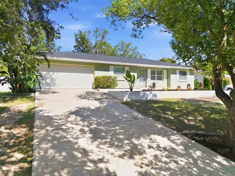 Exterior - 12421 Brookside St, Spring Hill, FL 34609 photo 3 of 12