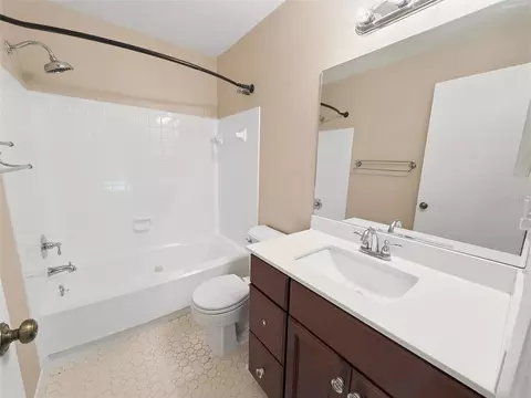 Bath - 12421 Brookside St, Spring Hill, FL 34609 photo 2 of 2