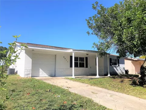 9011 Shallowford Ln, Port Richey, FL 34668