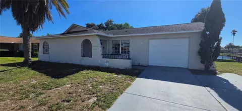 9348 Lake Christina Ln, Port Richey, FL 34668