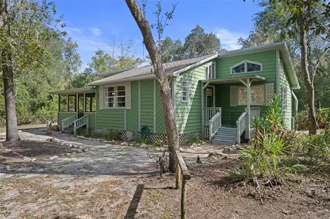 5642 Cyril Dr, Dade City, FL 33523