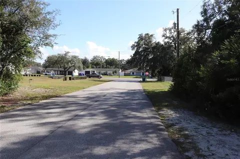 1221 Sylvia Ave, Spring Hill, FL 34606 photo 2
