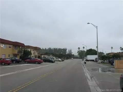 68 W 28th St, Hialeah, FL 33010 photo 11