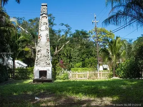 660 NE 68th St, Miami, FL 33138 photo 4