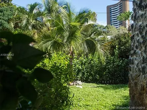 660 NE 68th St, Miami, FL 33138 photo 6