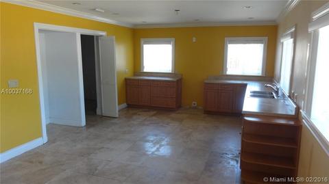 171 E 55th St, Hialeah, FL 33013 photo 3
