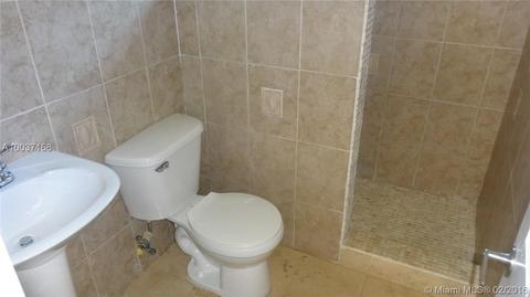 171 E 55th St, Hialeah, FL 33013 photo 5