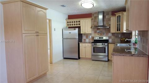 1756 W 65th St, Hialeah, FL 33012 photo 8