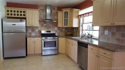 1756 W 65th St, Hialeah, FL 33012 photo 9