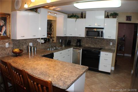 565 W 77th St, Hialeah, FL 33014 photo 7