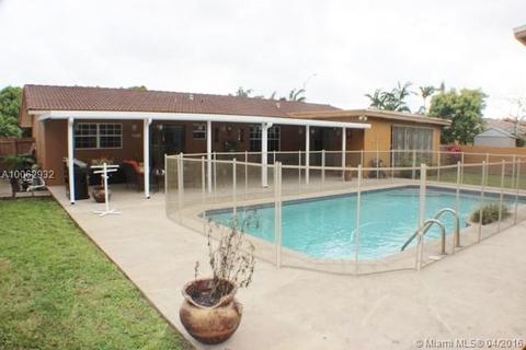 565 W 77th St, Hialeah, FL 33014 photo 27