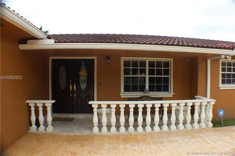565 W 77th St, Hialeah, FL 33014 photo 2